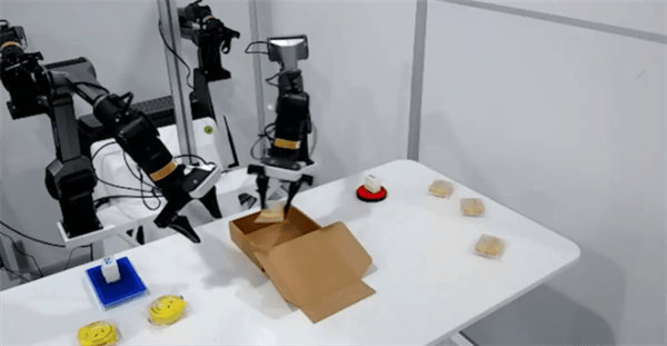 宝尚配资 智元机器人开源Genie Envisioner平台，引领机器人学习技术革新